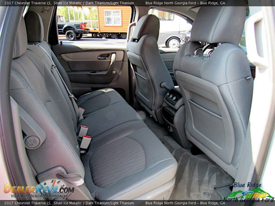 2017 Chevrolet Traverse LS Silver Ice Metallic / Dark Titanium/Light Titanium Photo #29