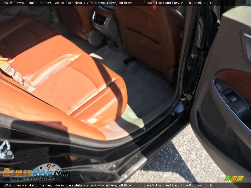 2016 Chevrolet Malibu Premier Mosaic Black Metallic / Dark Atmosphere/Loft Brown Photo #35