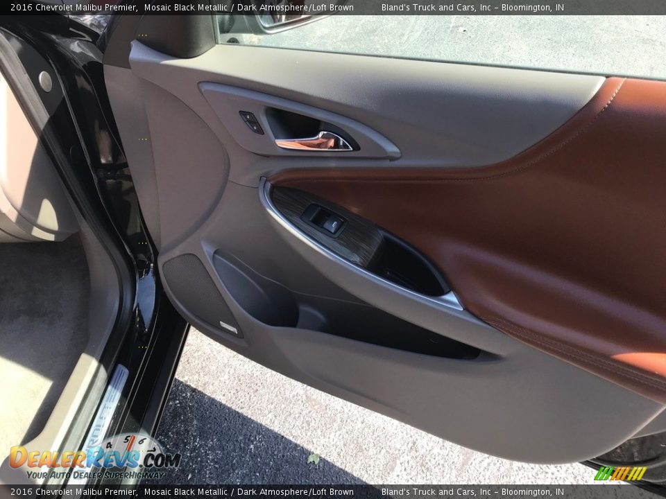2016 Chevrolet Malibu Premier Mosaic Black Metallic / Dark Atmosphere/Loft Brown Photo #36