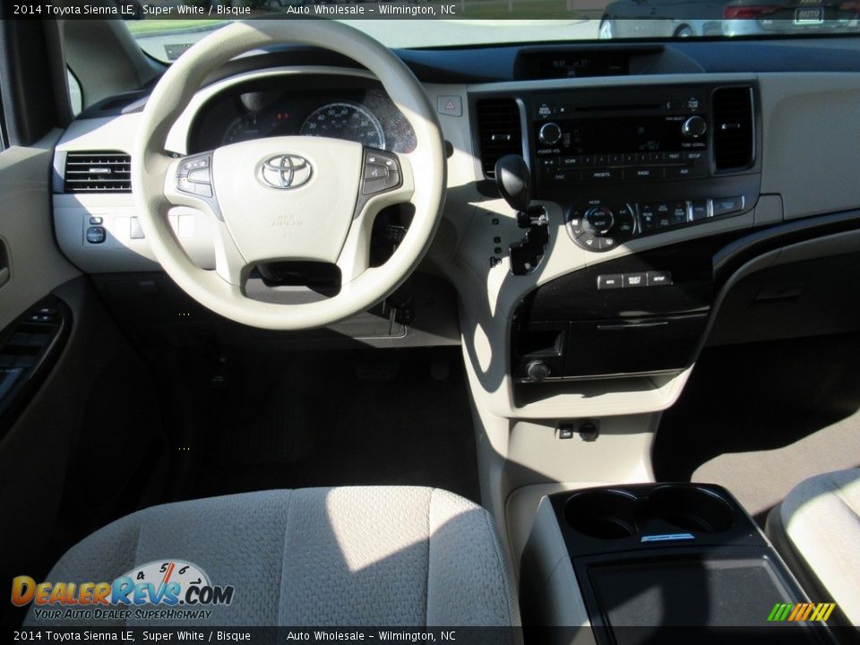 2014 Toyota Sienna LE Super White / Bisque Photo #15