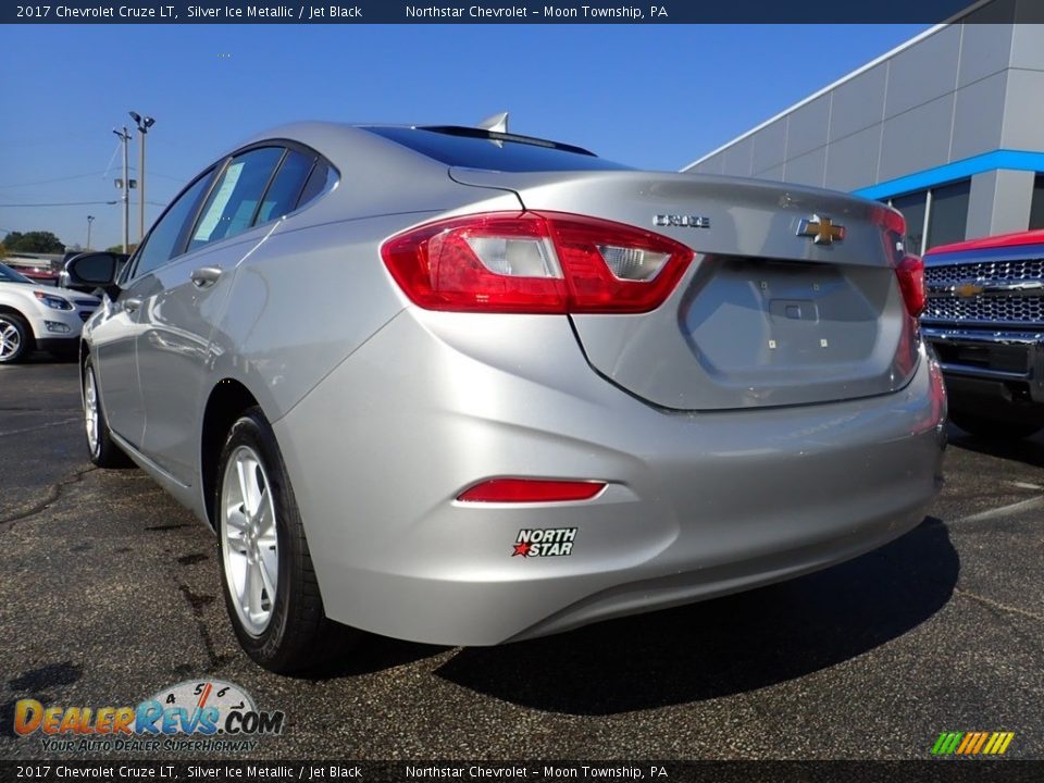 2017 Chevrolet Cruze LT Silver Ice Metallic / Jet Black Photo #5