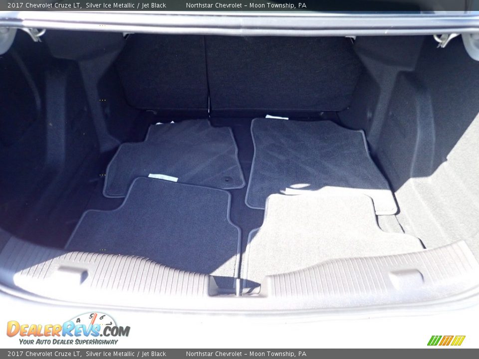 2017 Chevrolet Cruze LT Silver Ice Metallic / Jet Black Photo #7