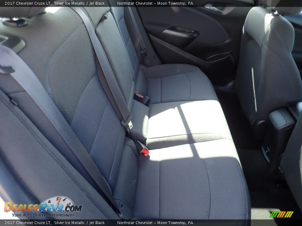 2017 Chevrolet Cruze LT Silver Ice Metallic / Jet Black Photo #18