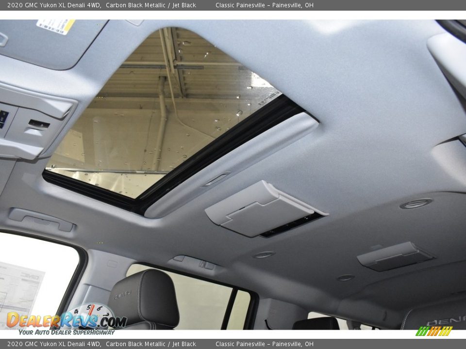 Sunroof of 2020 GMC Yukon XL Denali 4WD Photo #6