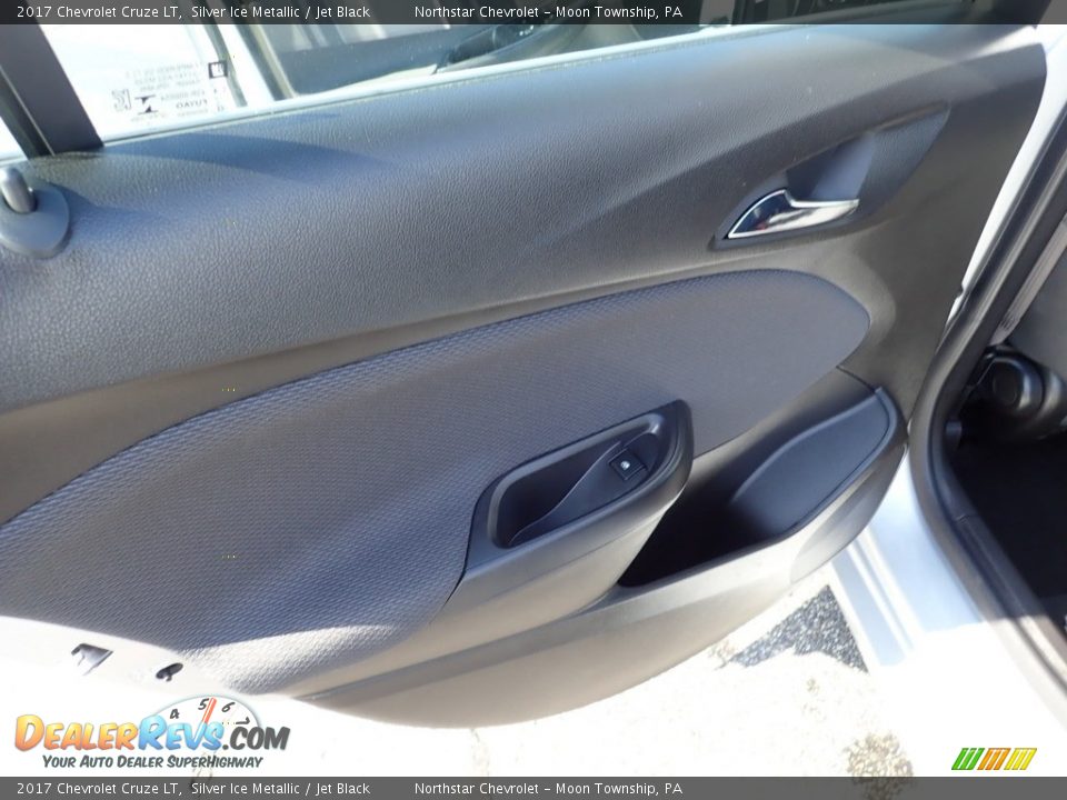 2017 Chevrolet Cruze LT Silver Ice Metallic / Jet Black Photo #23