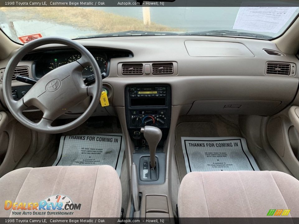 1998 Toyota Camry LE Cashmere Beige Metallic / Oak Photo #14