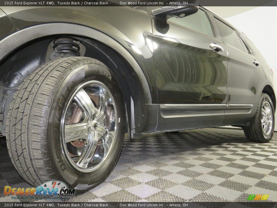 2015 Ford Explorer XLT 4WD Tuxedo Black / Charcoal Black Photo #8