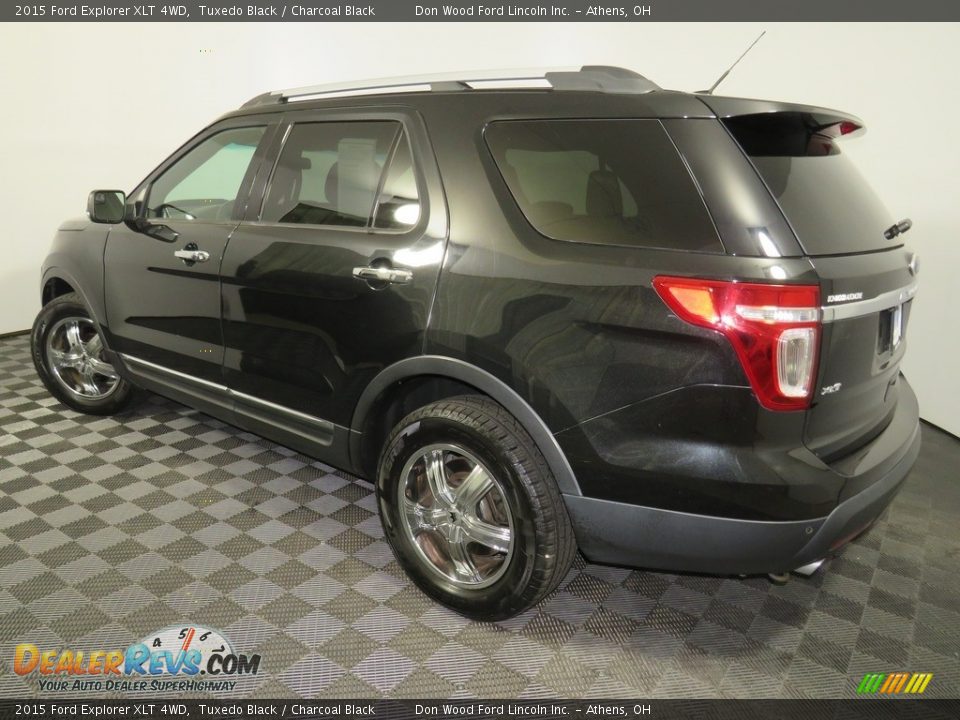 2015 Ford Explorer XLT 4WD Tuxedo Black / Charcoal Black Photo #9