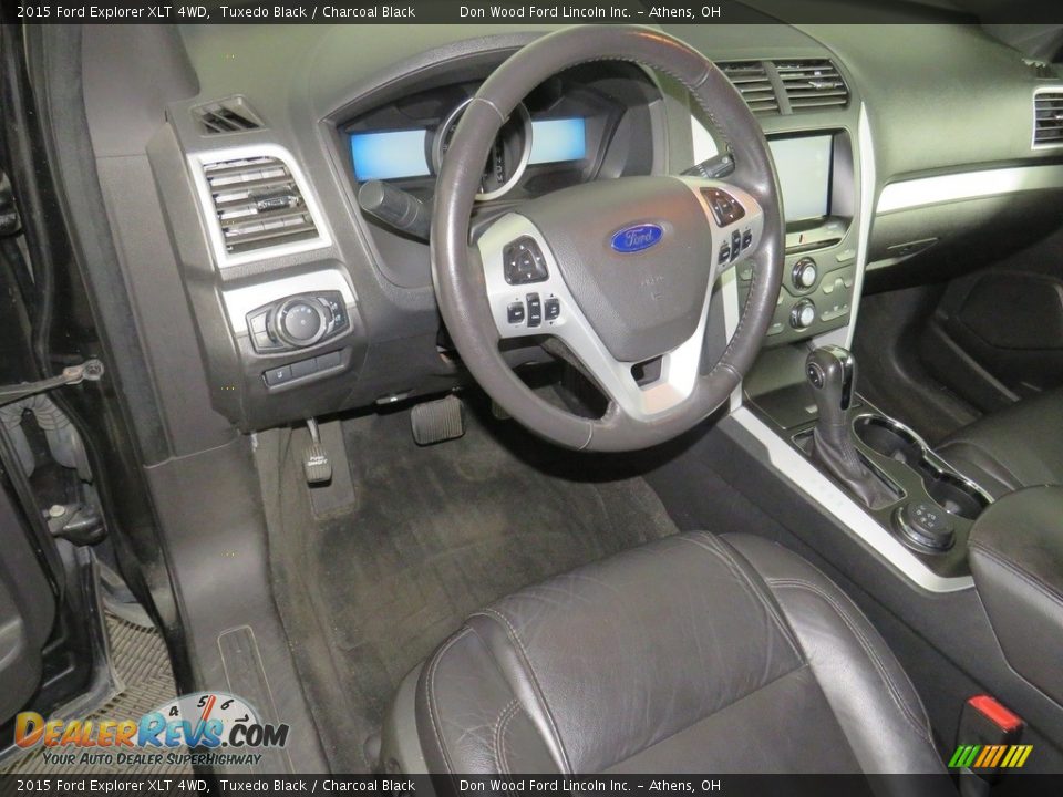2015 Ford Explorer XLT 4WD Tuxedo Black / Charcoal Black Photo #20