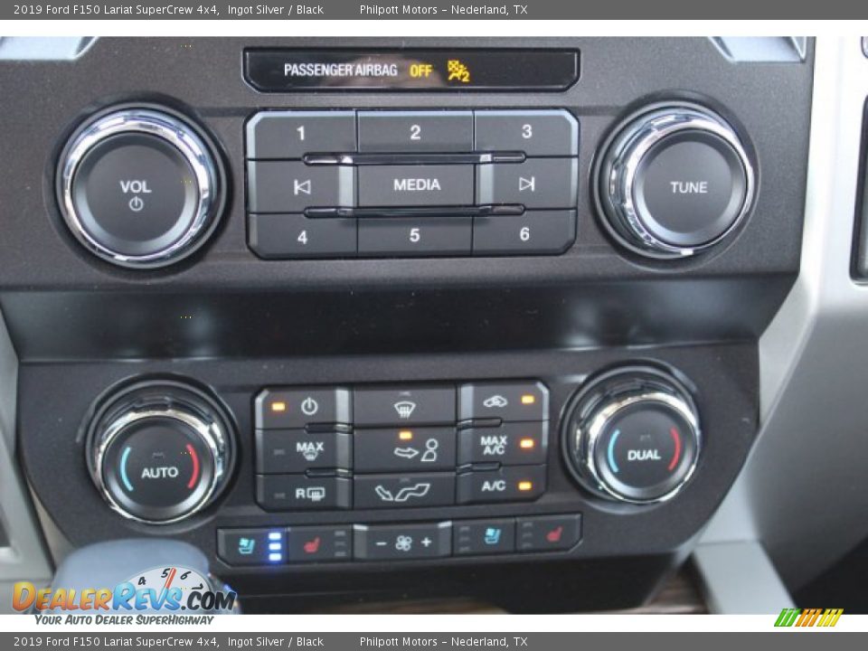 2019 Ford F150 Lariat SuperCrew 4x4 Ingot Silver / Black Photo #17