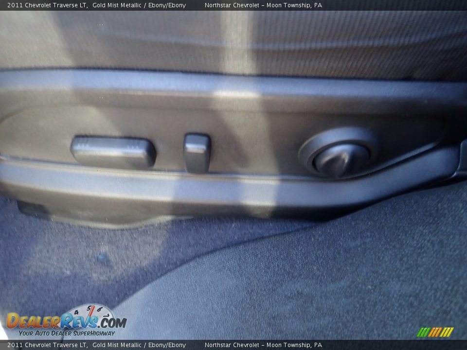 2011 Chevrolet Traverse LT Gold Mist Metallic / Ebony/Ebony Photo #12