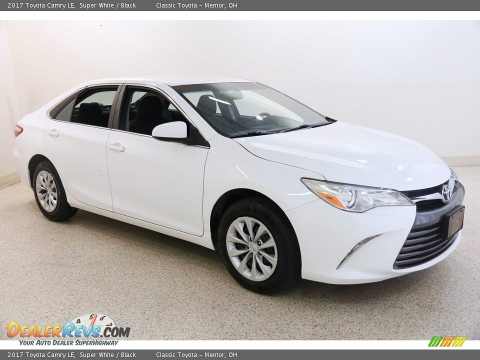 2017 Toyota Camry LE Super White / Black Photo #1