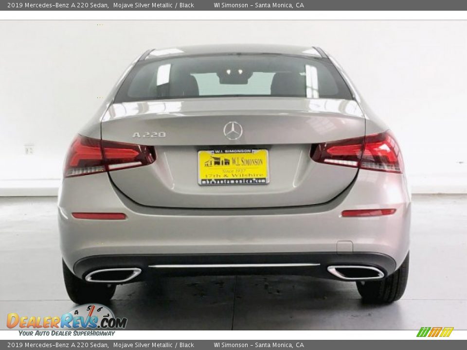 2019 Mercedes-Benz A 220 Sedan Mojave Silver Metallic / Black Photo #3