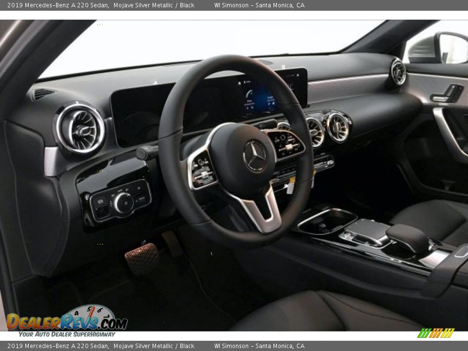 2019 Mercedes-Benz A 220 Sedan Mojave Silver Metallic / Black Photo #4