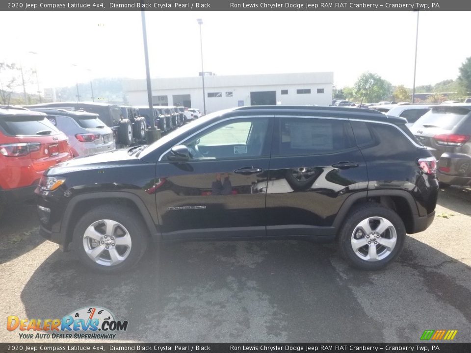 2020 Jeep Compass Latitude 4x4 Diamond Black Crystal Pearl / Black Photo #2