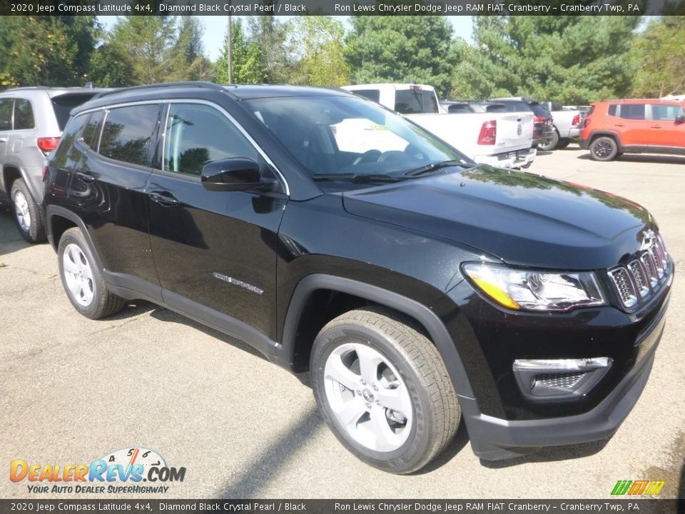 2020 Jeep Compass Latitude 4x4 Diamond Black Crystal Pearl / Black Photo #7
