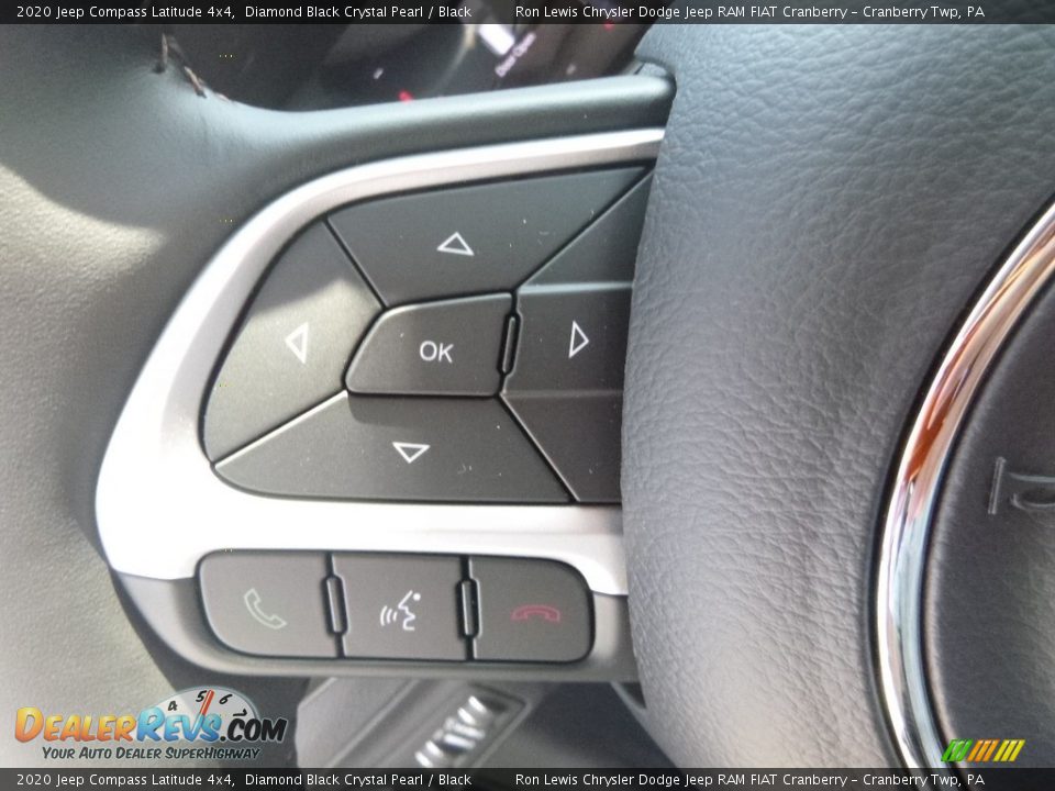 2020 Jeep Compass Latitude 4x4 Diamond Black Crystal Pearl / Black Photo #15