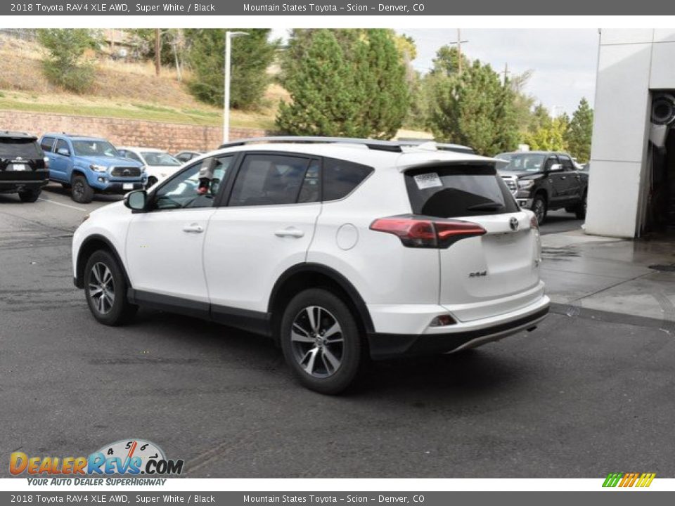 2018 Toyota RAV4 XLE AWD Super White / Black Photo #4
