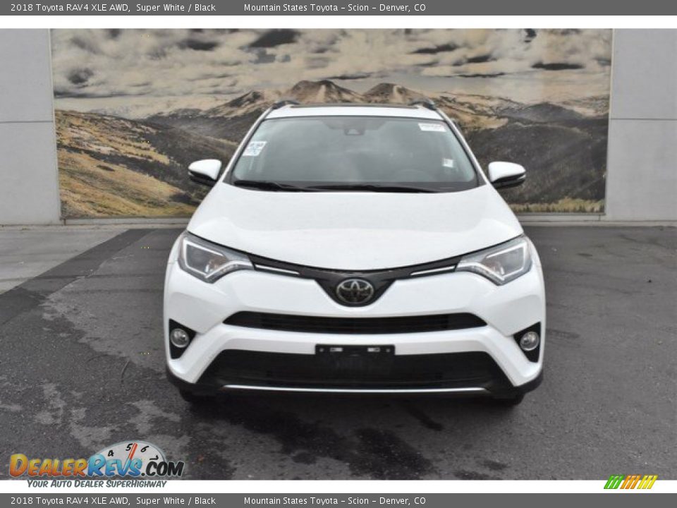 2018 Toyota RAV4 XLE AWD Super White / Black Photo #8
