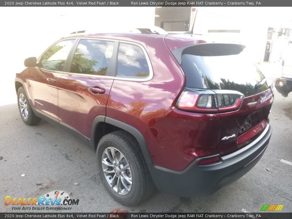 2020 Jeep Cherokee Latitude Plus 4x4 Velvet Red Pearl / Black Photo #4