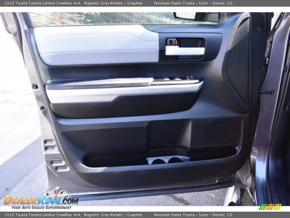 2016 Toyota Tundra Limited CrewMax 4x4 Magnetic Gray Metallic / Graphite Photo #24