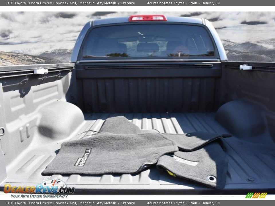 2016 Toyota Tundra Limited CrewMax 4x4 Magnetic Gray Metallic / Graphite Photo #26