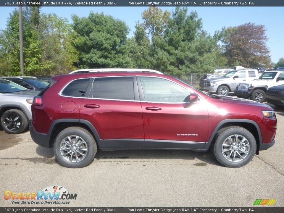 2020 Jeep Cherokee Latitude Plus 4x4 Velvet Red Pearl / Black Photo #6
