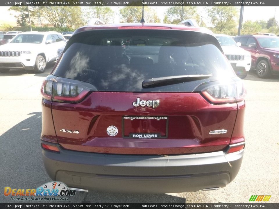 2020 Jeep Cherokee Latitude Plus 4x4 Velvet Red Pearl / Ski Gray/Black Photo #4