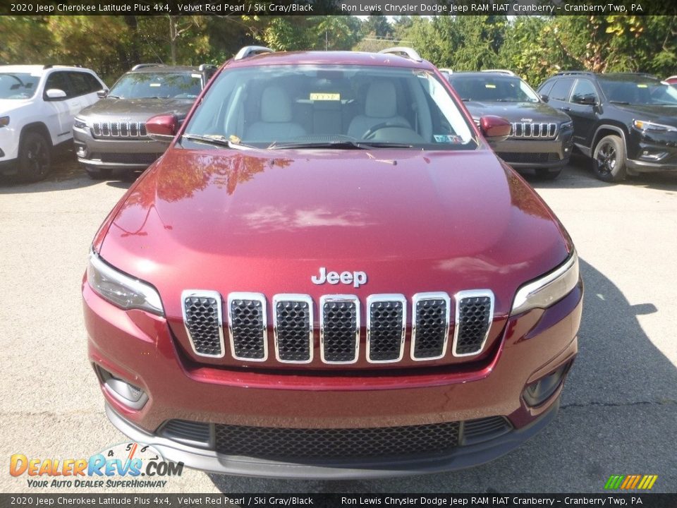 2020 Jeep Cherokee Latitude Plus 4x4 Velvet Red Pearl / Ski Gray/Black Photo #8