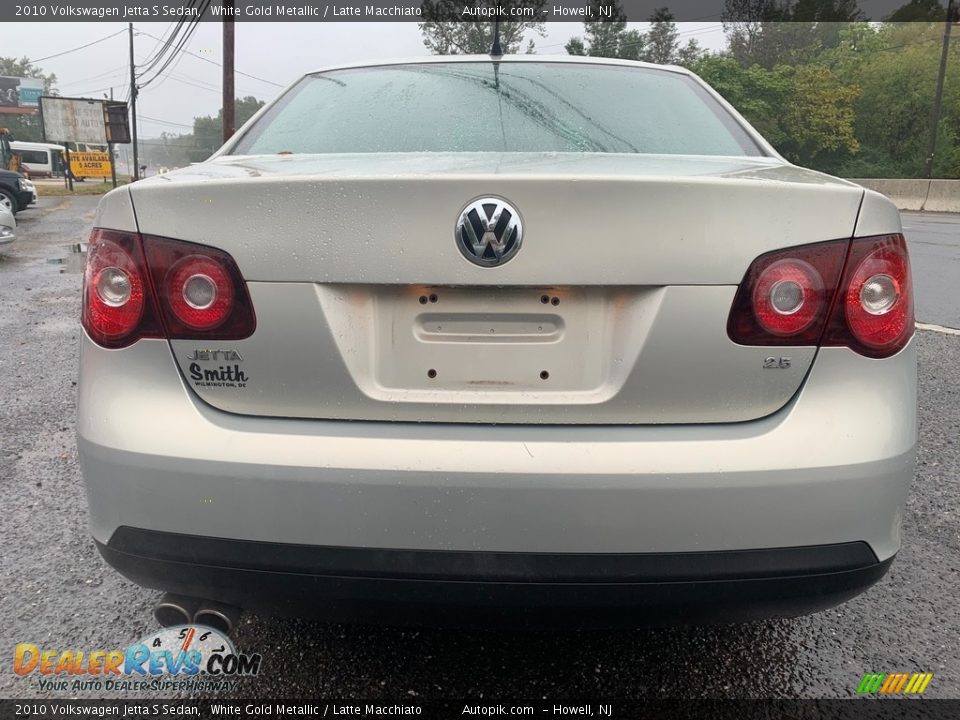 2010 Volkswagen Jetta S Sedan White Gold Metallic / Latte Macchiato Photo #4