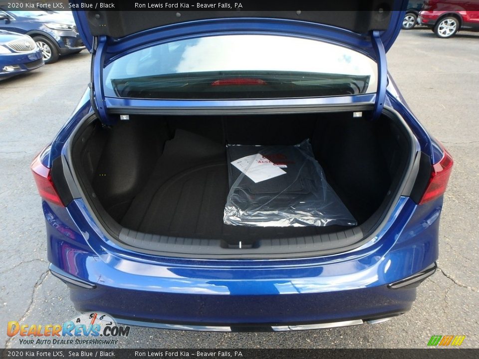 2020 Kia Forte LXS Sea Blue / Black Photo #3