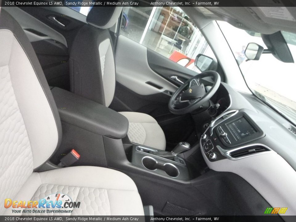 2018 Chevrolet Equinox LS AWD Sandy Ridge Metallic / Medium Ash Gray Photo #9