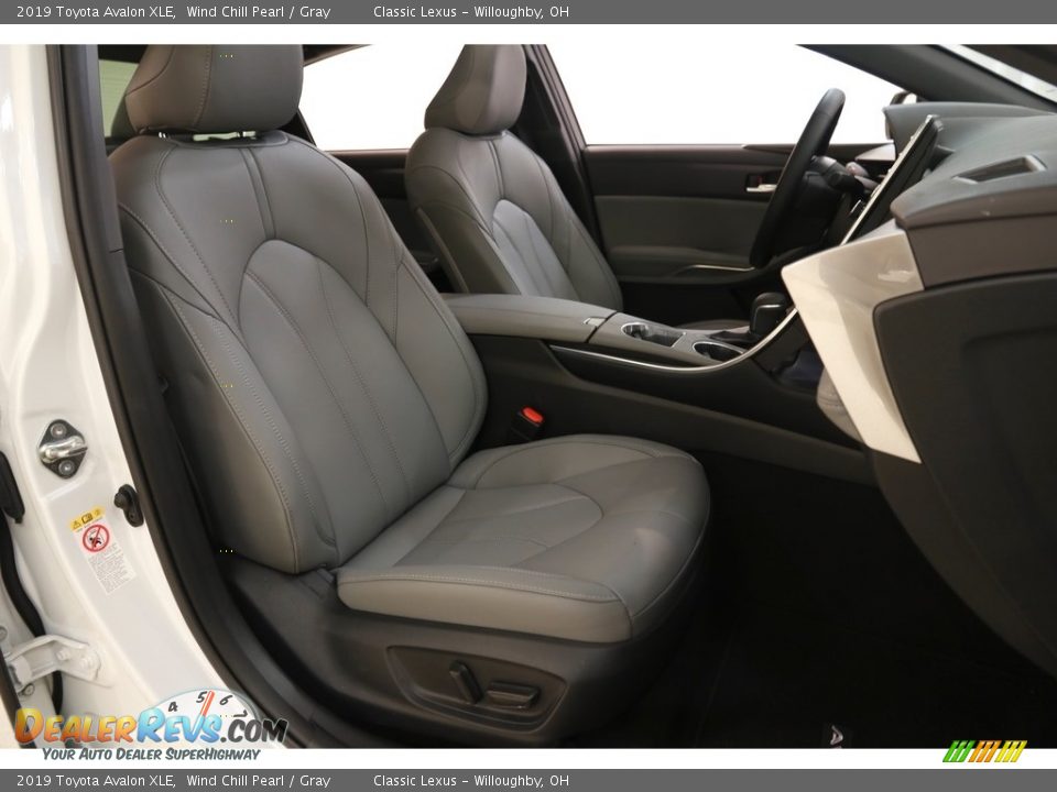 2019 Toyota Avalon XLE Wind Chill Pearl / Gray Photo #18