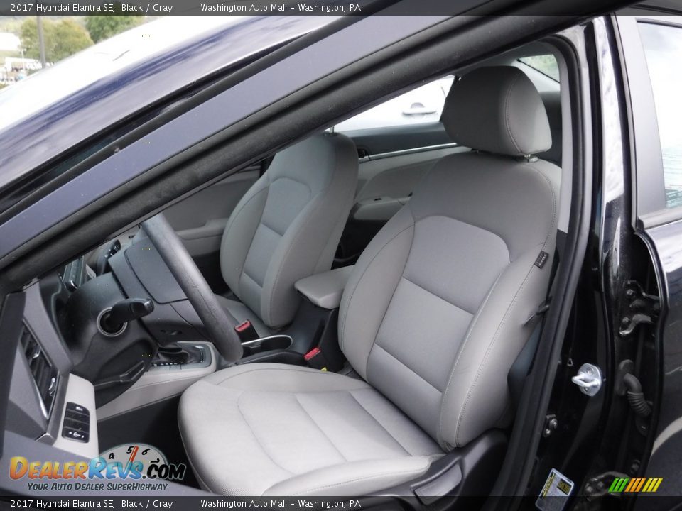 2017 Hyundai Elantra SE Black / Gray Photo #13