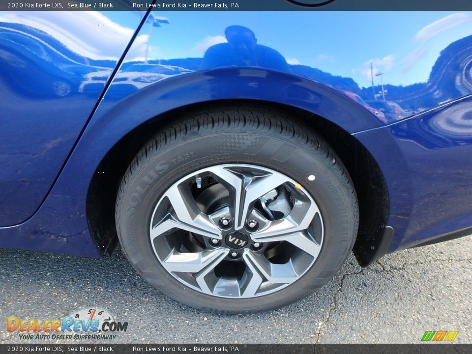 2020 Kia Forte LXS Sea Blue / Black Photo #10