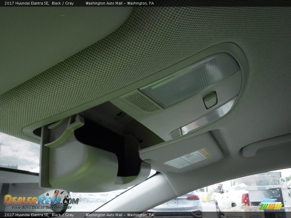 2017 Hyundai Elantra SE Black / Gray Photo #19
