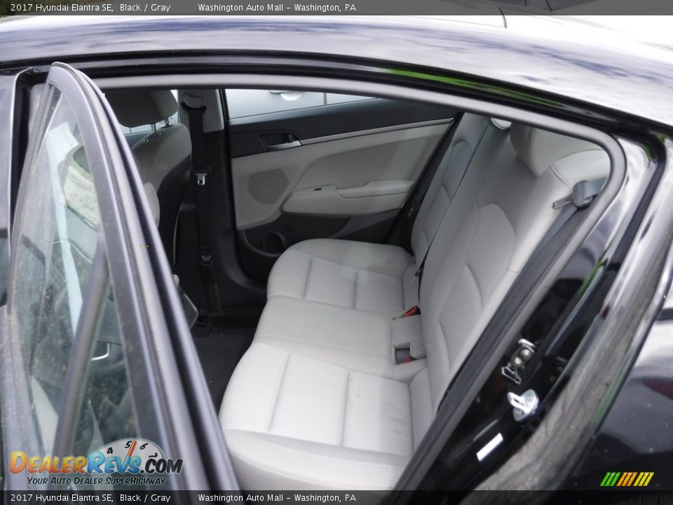 2017 Hyundai Elantra SE Black / Gray Photo #20