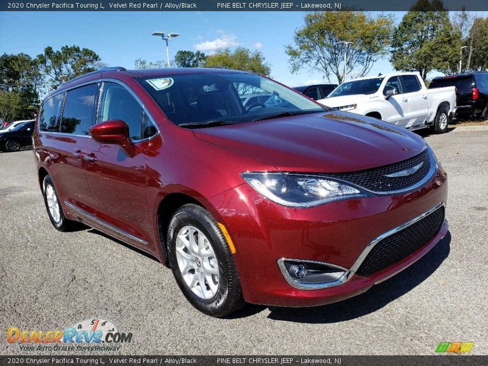 2020 Chrysler Pacifica Touring L Velvet Red Pearl / Alloy/Black Photo #1