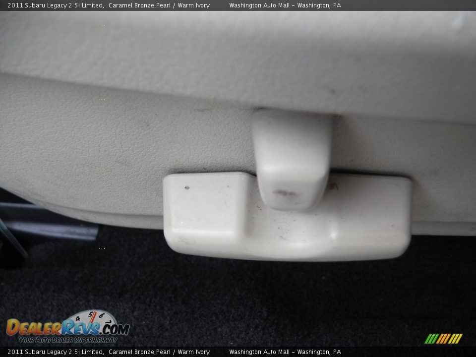 2011 Subaru Legacy 2.5i Limited Caramel Bronze Pearl / Warm Ivory Photo #15