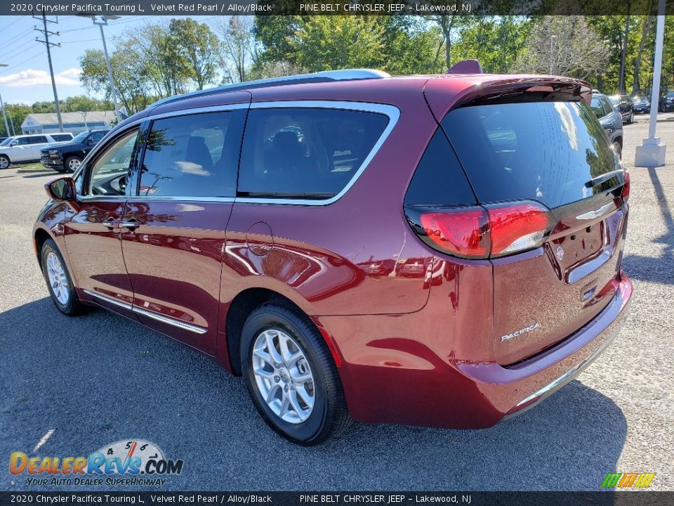 2020 Chrysler Pacifica Touring L Velvet Red Pearl / Alloy/Black Photo #4