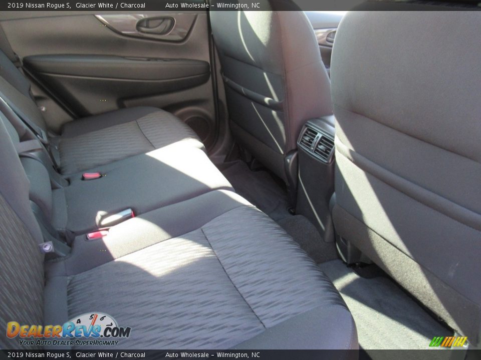2019 Nissan Rogue S Glacier White / Charcoal Photo #14