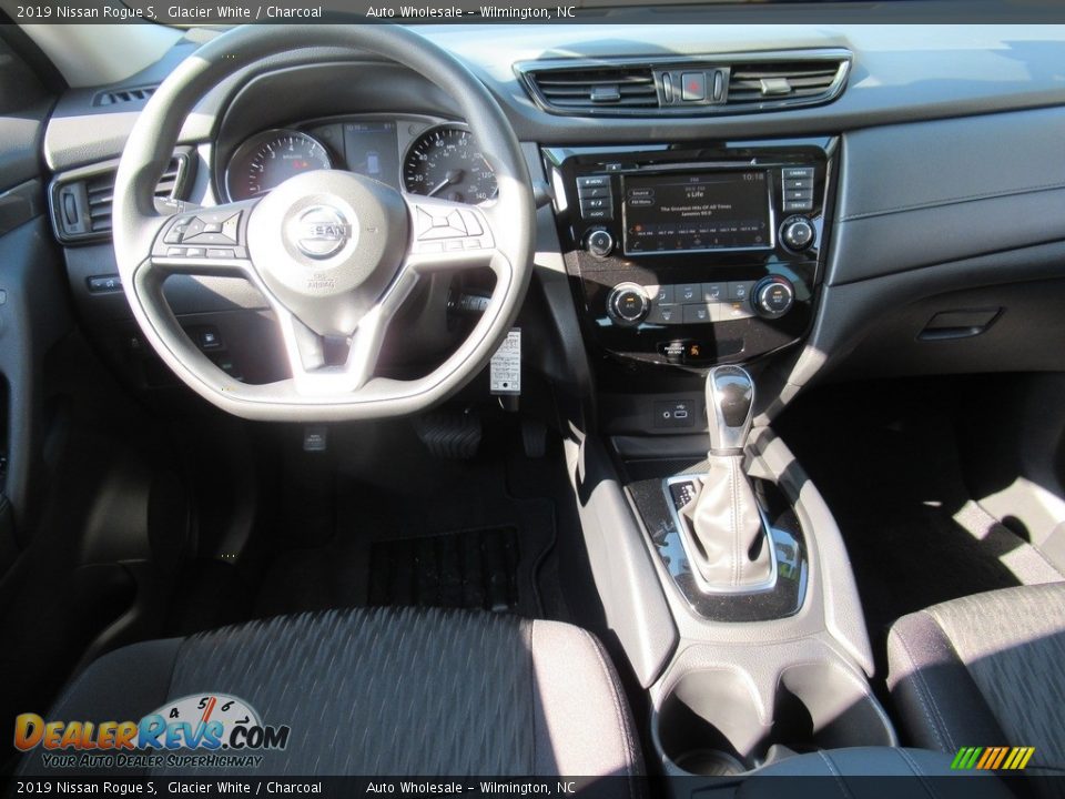 2019 Nissan Rogue S Glacier White / Charcoal Photo #15