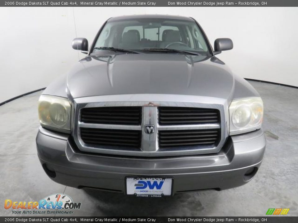 2006 Dodge Dakota SLT Quad Cab 4x4 Mineral Gray Metallic / Medium Slate Gray Photo #5
