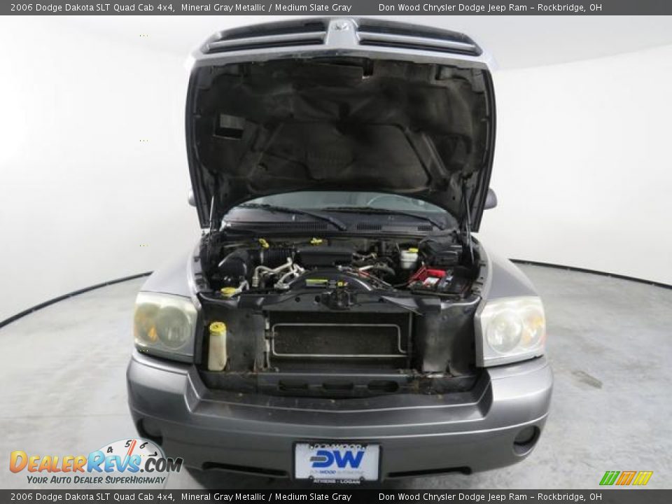 2006 Dodge Dakota SLT Quad Cab 4x4 Mineral Gray Metallic / Medium Slate Gray Photo #6