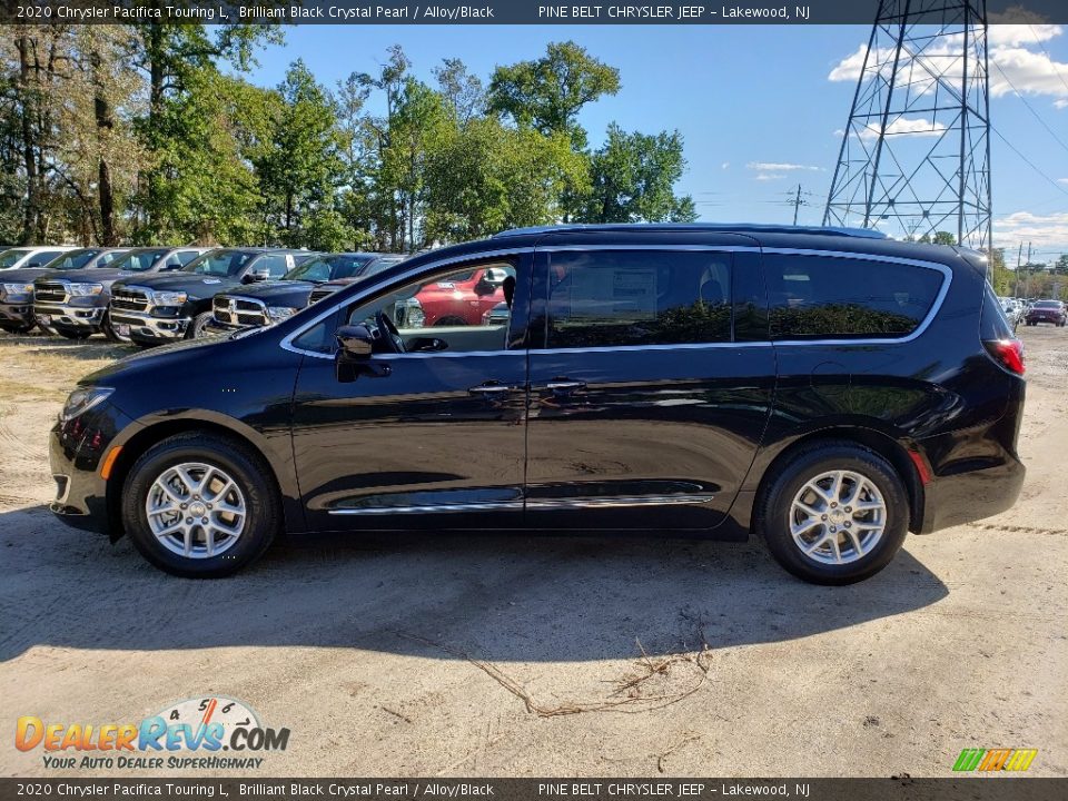 2020 Chrysler Pacifica Touring L Brilliant Black Crystal Pearl / Alloy/Black Photo #3
