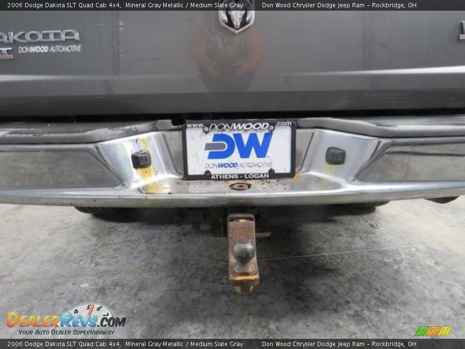 2006 Dodge Dakota SLT Quad Cab 4x4 Mineral Gray Metallic / Medium Slate Gray Photo #12