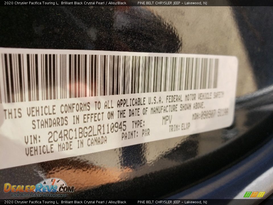 2020 Chrysler Pacifica Touring L Brilliant Black Crystal Pearl / Alloy/Black Photo #10