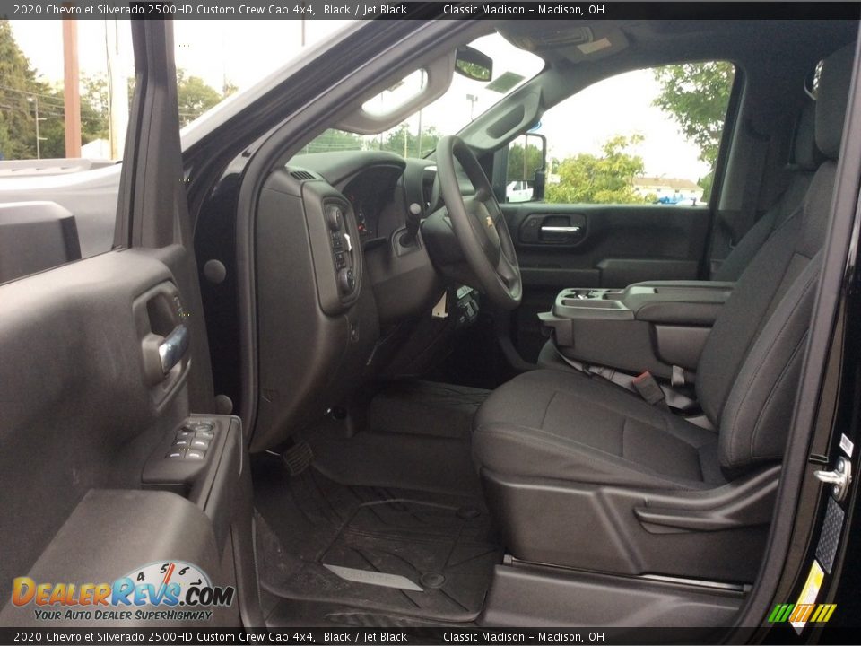 Front Seat of 2020 Chevrolet Silverado 2500HD Custom Crew Cab 4x4 Photo #12