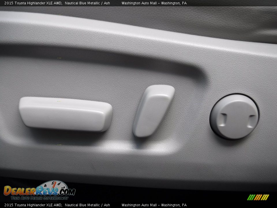 2015 Toyota Highlander XLE AWD Nautical Blue Metallic / Ash Photo #15