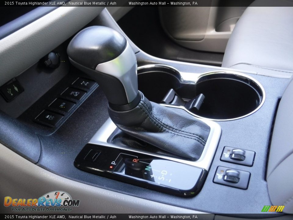 2015 Toyota Highlander XLE AWD Nautical Blue Metallic / Ash Photo #16